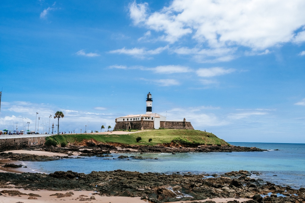 Quem visita Salvador pela primeira vez costuma montar um roteiro repleto de expectativas.