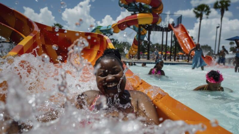 Parque aquático em Olímpia: por que o destino se tornou referência para quem busca diversão em família